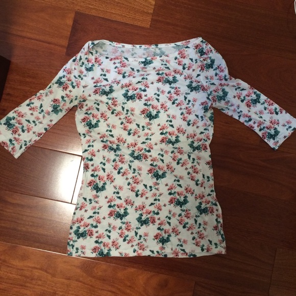 Urban Outfitters Mid Sleeve Top