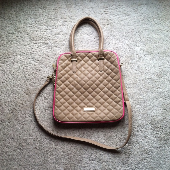 Steve Madden beige laptop bag