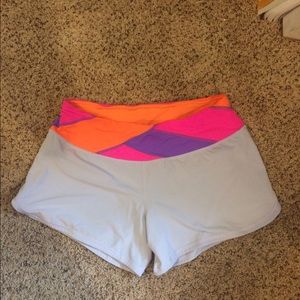 Lululemon groovy run shorts