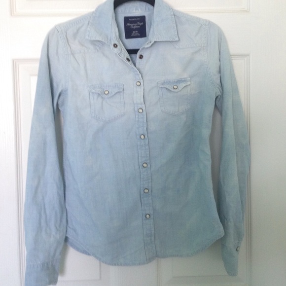American Eagle denim button up