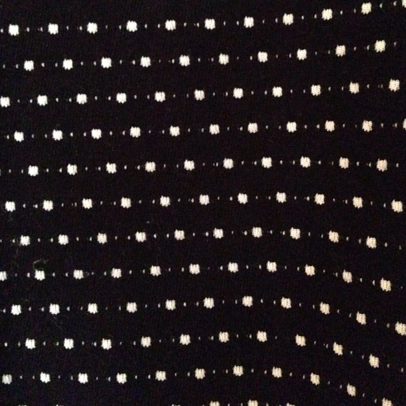 🚫SOLD IN BUNDLE🚫Anthropologist Capsleeve Shift - Picture 4 of 4