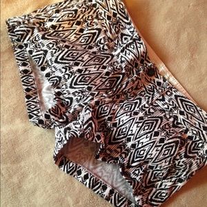 Super cute printed shorts