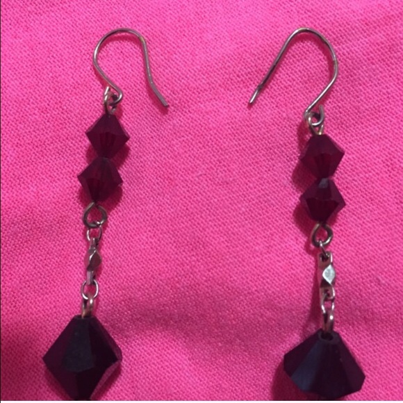 Red and black earrings BEBE - Picture 2 of 2