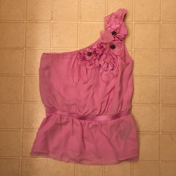 Bebe one shoulder top with flower accents
