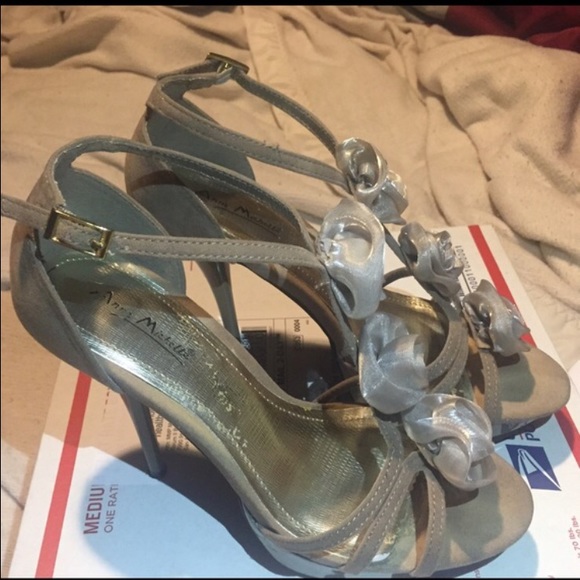 Anne Michelle heels - Picture 2 of 3
