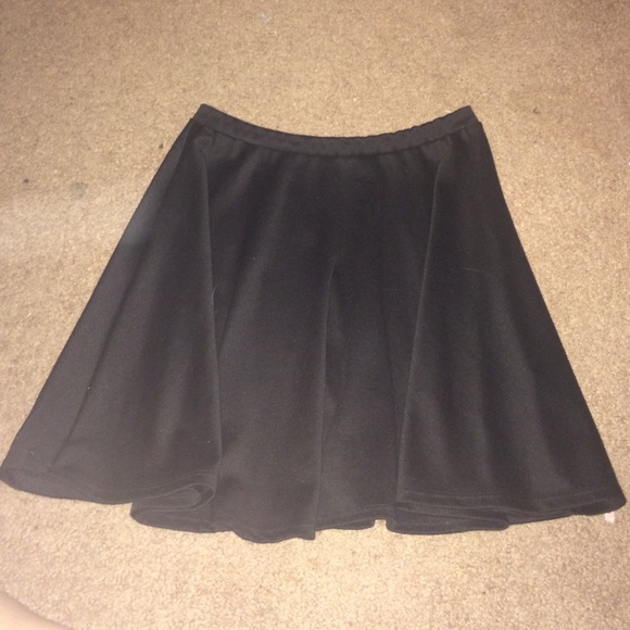 black skater skirt