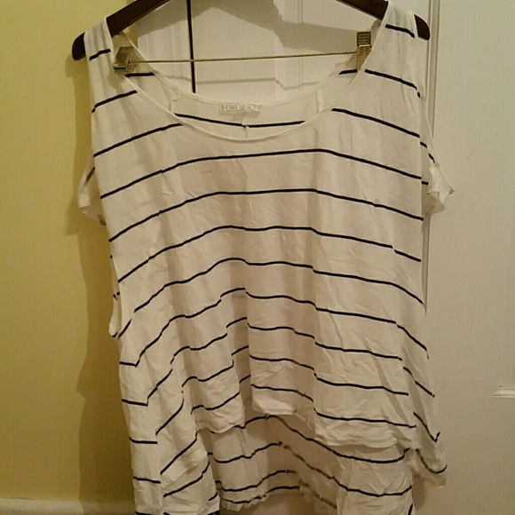 Cute striped high low shirt with pekaboo shoulders