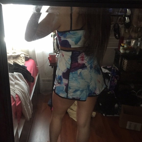 Gorgeous jumpsuit! - Picture 2 of 2