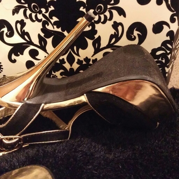 High heels - Picture 3 of 4