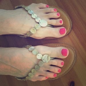 ⚓ Host Pick ⚓️Ann Taylor flip flops