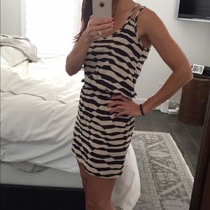 🎉AQUA Navy and tan dress💗