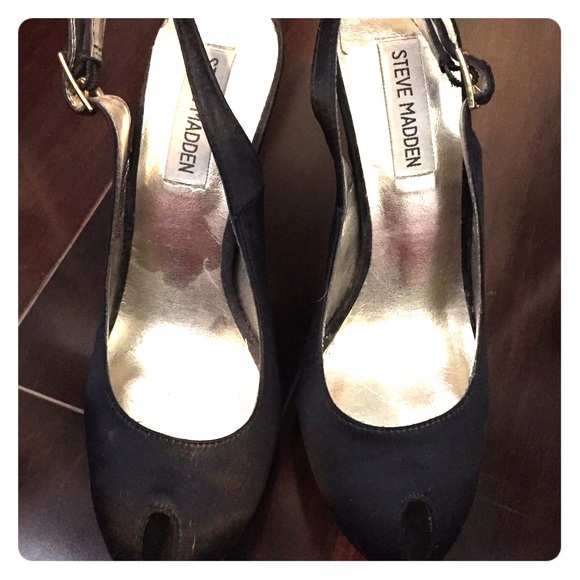 Black Steve Madden heels - Picture 1 of 4