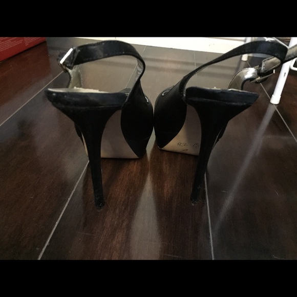 Black Steve Madden heels - Picture 3 of 4