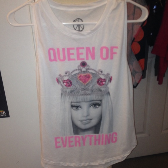 "Queen of everything" with Barbie on it - Picture 1 of 1