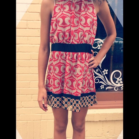 Short Dress👗/Can be worn a as shirt🎽