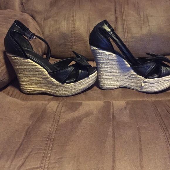 DONATED - Picture 3 of 3