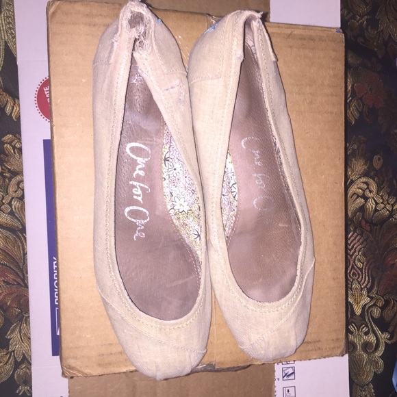 TOMS FLATS 11