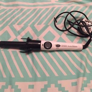Kiss InstaWave automatic curling iron