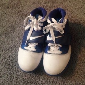 Nike Lebron basketball shoes