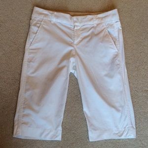 Vince Bermuda Shorts With Buckle