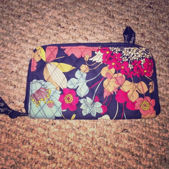 NWOT Vera Bradley Wallet