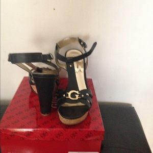 Guess sandals