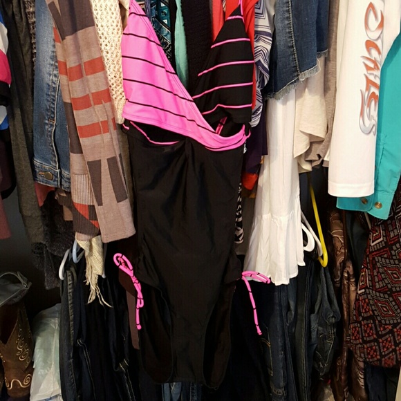 Tankini, open sides NWOT