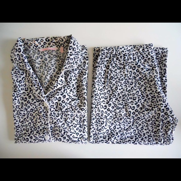 LIMITED EDITION VS pajamas