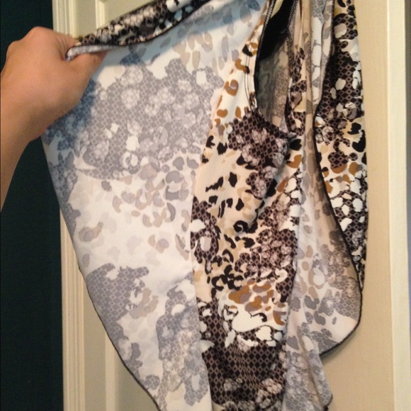 Ladies top - Picture 3 of 4