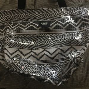 Victoria secret Aztec sequence bag! Beautiful !!