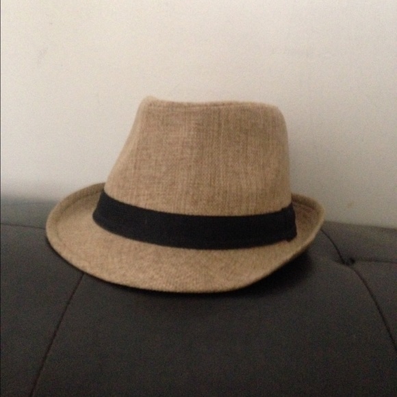 Linen hat - Picture 2 of 3