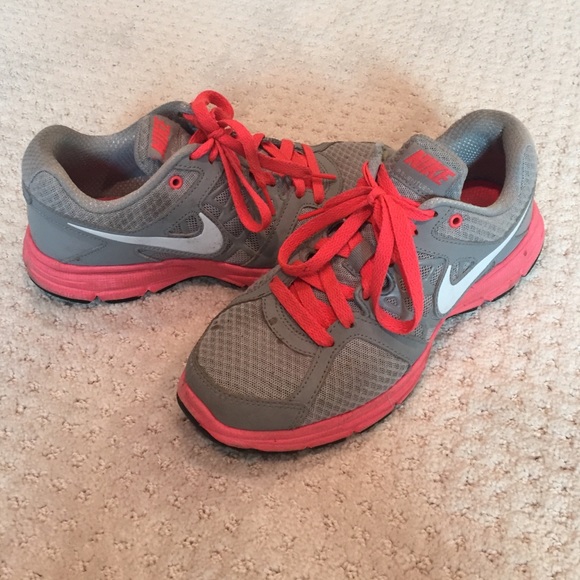 Nike shoes- relentless2 - Picture 1 of 3