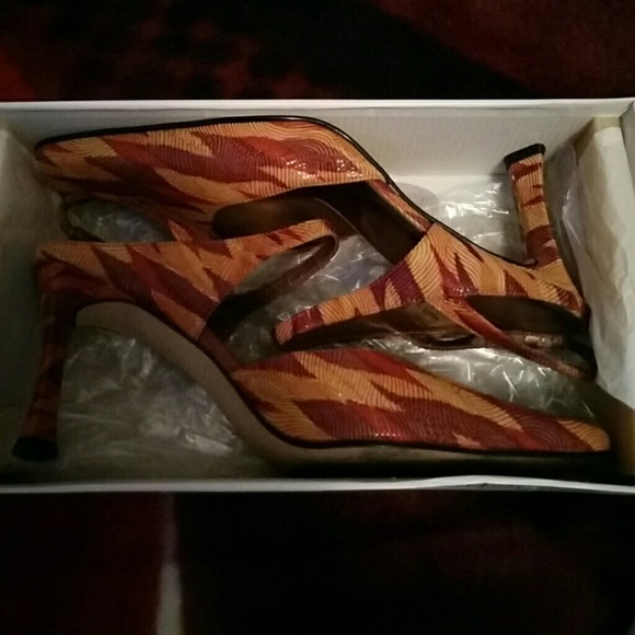 High heels - Picture 2 of 2
