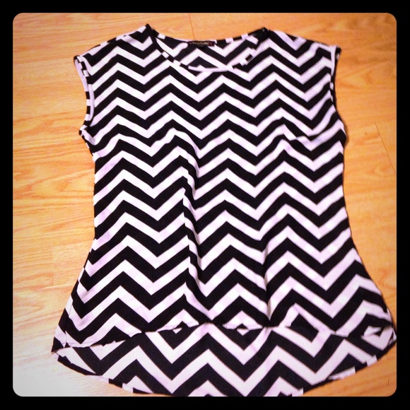 Chevron Top