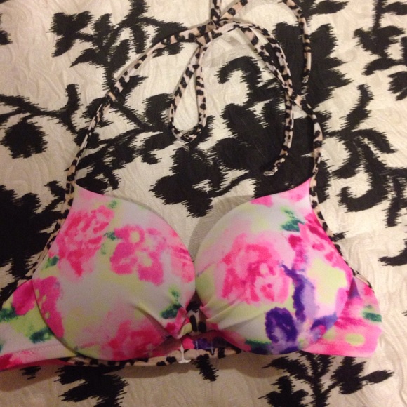 Bathing suit top .! ❤️❤️