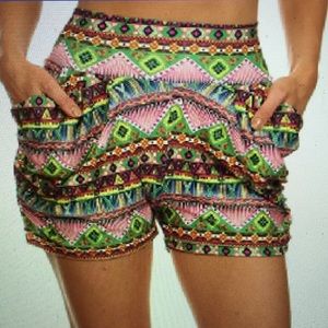 Ladies harem Shorts light pink light green