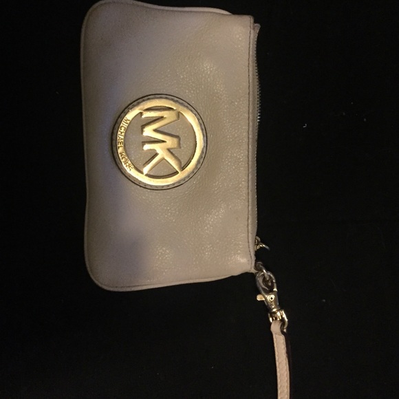 Michael Kors Wristlet