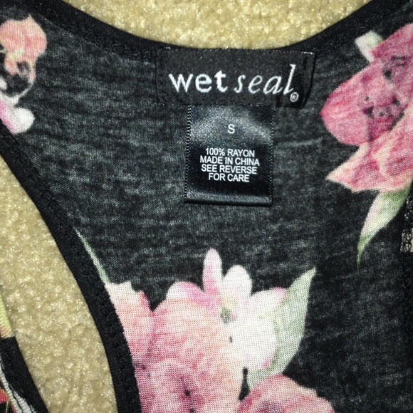 Floral Tank - Picture 2 of 2