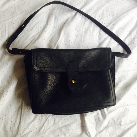 Genuine leather Madewell purse with brass detail