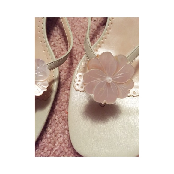 Sandals - Picture 3 of 3