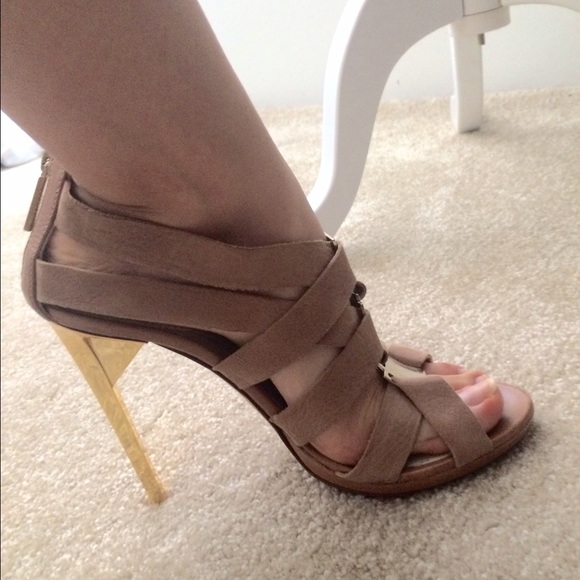 Herve Leger heels 👠🔥🔥🔥