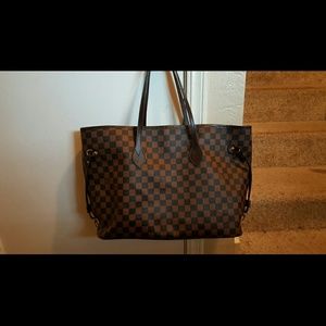 HOLD Until Friday - Great Looking Handbag