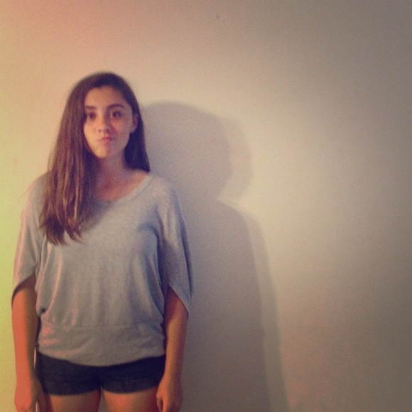 A short sleeve sweater thing