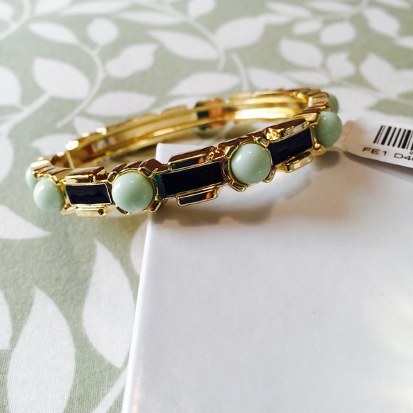 🆕✨Epoxy Rectangular Round Stone Bracelet✨ - Picture 2 of 4