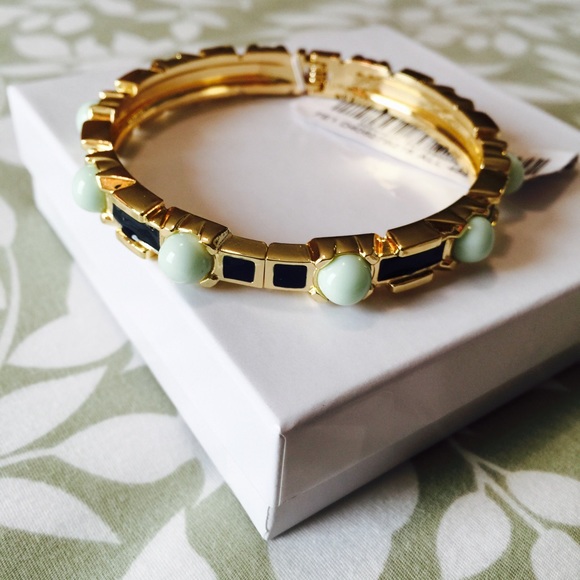🆕✨Epoxy Rectangular Round Stone Bracelet✨ - Picture 4 of 4