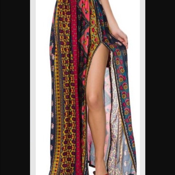 NOVELLA Mystic Lady Red Ethnic Floral Maxi Dress - Picture 4 of 4