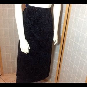 Soft By Avenue Black Sparkle Skirt