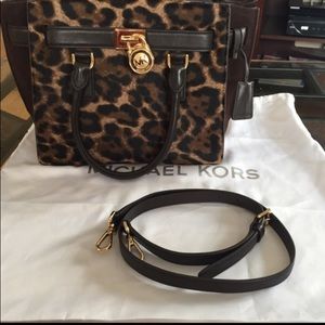 NWOT MICHAEL MK - Med Hamilton Traveler Leopard