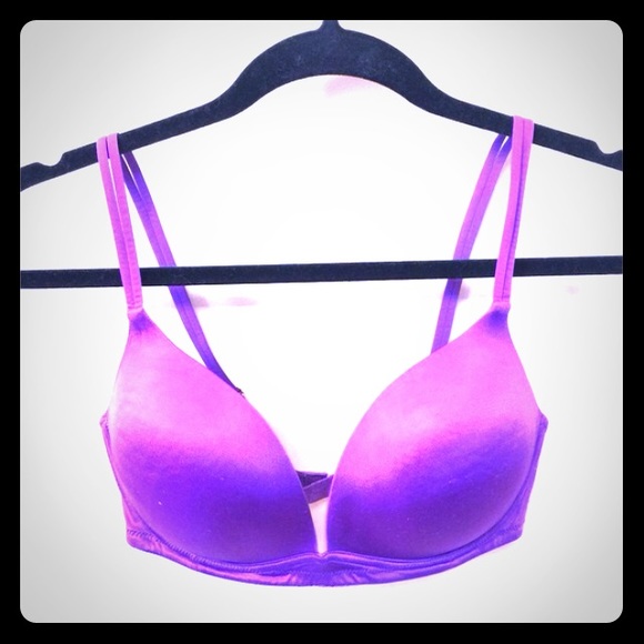 Victoria's Secret very sexy wireless push-up 34d