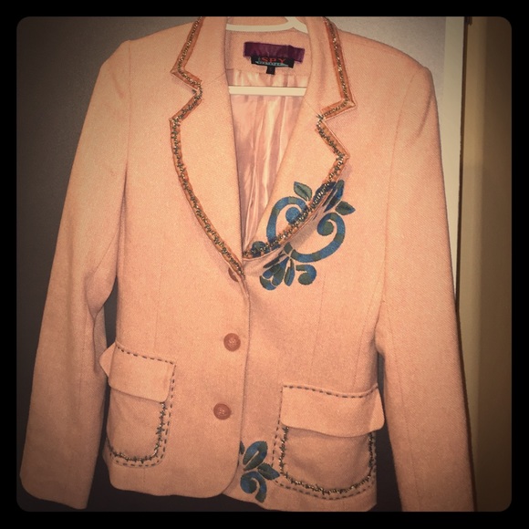 Gorgeous dusty pink blazer jacket. Size S/M